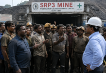 Srp 3 గనిలో ఓవర్మెన్ మోసిన్ ఆగడాలని నిరసిస్తూ కార్మికుల ఆందోళన|