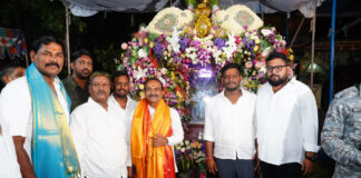 అమ్మవారి సేవలో భక్తజనం.. బోనాల పండుగ సందడి.|