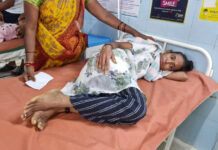 మదనపల్లెలో గ్యాస్ లీకై ప్రమాదం: తల్లి, కూతురికి గాయాలు|