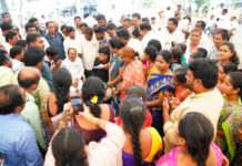 దశాబ్దాల భూ సమస్య.. ఈటల రాజేందర్ను ఆశ్రయించిన బాధితులు.|