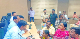ప్రజావాణిలో జిల్లా కలెక్టర్కి సీఐటీయు ఆధ్వర్యంలో వినతి |