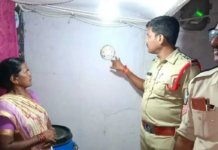సాలూరులో ఇంటింటికీ ‘మన్యం పోలీస్’|