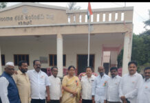 కుమురం ఆసిఫాబాద్లో BRS కార్యాలయంలో జాతీయ జెండా ఆవిష్కరణ