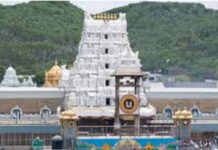 తిరుమలలో కొనసాగుతున్న భక్తుల రద్దీ.. దర్శనానికి 18 గంటల సమయం.|