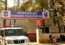 మహిళా వ్యాపారికి బెదిరింపులు.. బీఆర్ఎస్ నేతపై కేసు.|