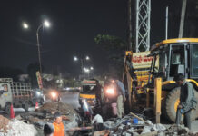 రోడ్డు నిర్మాణ పనులతో ప్రజలకు తీవ్ర ఇబ్బందులు