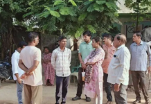 బొబ్బిలి బైపాస్ రోడ్డుకు ఇరువైపులా ఆక్రమణలు తొలగించండి: కమిషనర్|