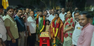 Madanapalle: మదనపల్లె వివేకానంద మున్సిపల్ హైస్కూల్ ఎస్ఎంసీ చైర్మన్గా ఆదినారాయణ, వైస్ చైర్మన్గా అమరావతి ఏకగ్రీవంగా ఎన్నికయ్యారు.