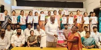 61, 62, 63 వార్డుల్లో లబ్ధిదారులకు శాశ్వత రిజిస్ట్రేషన్ ఆస్తి పత్రాలు అందజేసిన ప్రభుత్వ విప్ గణబాబు గారు