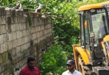 1వ వార్డులో డ్రైనేజీ శుభ్రత పనులు ముమ్మరం |