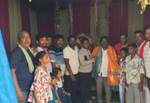 శ్రీ బాల గణేష్ మండలి వద్ద అన్నదాన కార్యక్రమంలో పాల్గొన్న 7వ డివిజన్ కార్పొరేటర్ : వేల్పుల రవీందర్