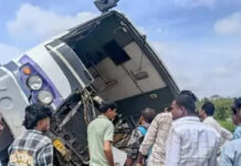 Valmikipuram RTC Bus Accident: అన్నమయ్య జిల్లాలో ఆర్టీసీ బస్సు బోల్తా.. 20 మందికి తీవ్ర గాయాలు.