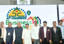 ఏపీ ఛాంబర్స్ బిజినెస్ ఎక్స్పో-2026లో స్టాళ్లను పరిశీలించిన గణబాబు |