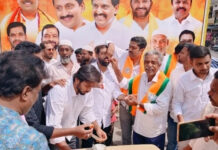 పుంగనూరులో ఘనంగా ఎమ్మెల్యే నల్లారి కిషోర్ కుమార్ రెడ్డి జన్మదిన వేడుకలు
