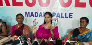 Madanapalle: తమ ఆస్తులు సక్రమమేనని, అక్రమమని నిరూపిస్తే బహిరంగంగా సీజ్ చేసుకోవచ్చని మార్పురి వెంకటేష్ నాయుడిపై కోనేటి సులోచన కుమార్తె అనూష సవాల్ విసిరారు.