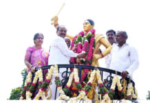 ఆనాటి దౌర్జన్యాలే.. నేటికీ పేదలపై దాడులు: ఈటల.|