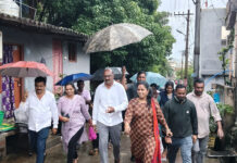 భారీ వర్షాల వేళ గోపాలపట్నం కొండవాలు ప్రాంతాల్లో ప్రభుత్వ విప్ గణబాబు క్షేత్రస్థాయి పరిశీలన