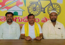 ఏకగ్రీవాల గురించి మాట్లాడే అర్హత వైసిపికి లేదు. గండికోట సుధాకర్