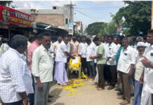 పెద్దమండ్యంలోవైఎస్సార్ 17వ వర్ధంతి వేడుకలు. |