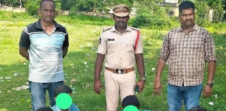 పేకాట స్థావరంపై పోలీసుల దాడి|