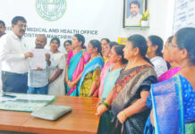 ఏఎన్ఎంల సమస్యలు పరిష్కరించాలి: డీఎంహెచ్ఓకు వినతి |