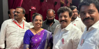 Madanapalle: స్థానిక సంస్థల ఎన్నికలకు జనసేన శ్రేణులు సన్నద్ధం కావాలని పవన్ కళ్యాణ్ పిలుపునిచ్చారు. కాకినాడలో జరిగిన ఈ సమావేశానికి మదనపల్లె నుంచి దారం అనిత హాజరయ్యారు.
