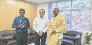హెచ్పీసీఎల్ అధికారులతో ప్రభుత్వ విప్ గణబాబు భేటీ
