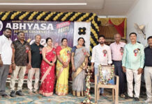 కాలేజీ ఫ్రెషర్స్ డే వేడుకల్లో కొక్కిరాల సురేఖ |