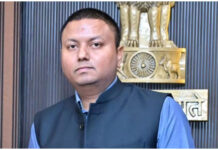 Madanapalle: అన్నమయ్య జిల్లా ప్రజా పరిషత్ స్పెషలాఫీసర్గా జిల్లా కలెక్టర్ నిశాంత్ కుమార్ శుక్రవారం మదనపల్లిలో అధికారికంగా బాధ్యతలు స్వీకరించారు.