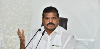 మేనల్లుడి పార్టీ మార్పుపై బొత్స స్పందన|