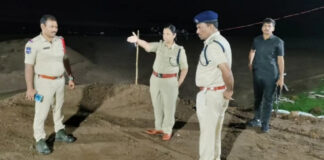 వర్షంలోనూ గణేష్ నిమజ్జన ఏర్పాట్లను పర్యవేక్షించిన జిల్లా ఎస్పీ నితికా పంత్, ఐపీఎస్