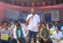 ఎన్హెచ్ఎం ఉద్యోగుల సమ్మెకు తుడుందెబ్బ మద్దతు కాంట్రాక్ట్ సిబ్బందిని రెగ్యులరైజ్ చేయాలని డిమాండ్