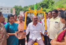 92 వార్డు పద్మనాభ నగర్లో ఓపెన్ జిమ్ను ప్రారంభించిన ప్రభుత్వ విప్, ఎమ్మెల్యే గణబాబు గారు