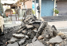 Road works in kphb gokul plots area is too worst