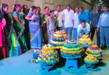మోతుగూడ గ్రామంలో ఘనంగా సద్దుల బతుకమ్మ సంబరాలు