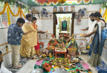 బొగ్గు గనుల్లో ఆధ్యాత్మిక శోభ.. అమ్మవారి సేవలో భక్తజనం!