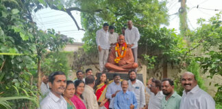 జాతిపిత మహాత్మా గాంధీజీ ఆదర్శాలు ప్రతి ఒక్కరికీ ఆచరణీయం: ప్రభుత్వ విప్ గణబాబు