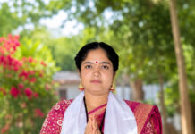 చింతూరు మండలంలో స్థానిక సంస్థల ఎన్నికలలో కూటమి నుంచి బీ ఫారం అందుకున్న జడ్పీటీసీ అభ్యర్థి.