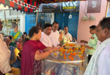 లోగాని సాయిబాబు మృతి పట్ల మాజీ మంత్రి వనమా వెంకటేశ్వరరావు దంపతులు, ముత్యాల ప్రవీణ్ కుమార్–శ్రీలత దంపతుల సంతాపం