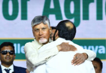 మీరు మా ఏపీ ముద్దుబిడ్డ”.. అనంత్ అంబానీని ఆత్మీయ ఆలింగనం చేసుకున్న చంద్రబాబు.