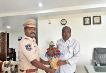 ఎమ్మెల్యే డా.ఆర్.భూపతి రెడ్డిని కలిసిన నిజామాబాద్ నార్త్ రూరల్ సిఐ.