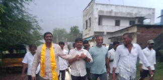 అభివృద్ధి సంక్షేమమే అజెండాగా జడ్పిటిసి ప్రచారం