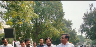 రాజ్ఘాట్ ధర్నాకు సీఎం రేవంత్ రెడ్డి, ఎంపీ వంశీకృష్ణ
