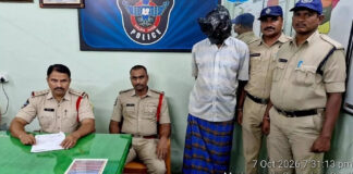 Madanapalle: మదనపల్లెలో భార్య దండామనిని కొడవలితో దాడి చేసి హత్య చేసిన కేసులో పరారీలో ఉన్న భర్త మధుకర్రెడ్డిని తాలూకా పోలీసులు అరెస్ట్ చేసి రిమాండ్కు తరలించారు.