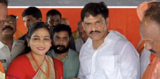వంగలపూడి. అనిత గారి రాకతో పర్చూరు మరియు మార్టూరు లో ఫ్లెక్సీలు తో నిండి పోయాయి