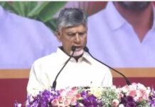 Madanapalle : కరువు నేలలో సిరులు పండించాలనే లక్ష కోట్ల రూపాయల వ్యయంతోరాయలసీమ హబ్ ను ఏర్పాటు చేశామని చంద్రబాబు తెలిపారు.