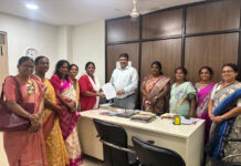 అంగన్వాడీలకు 13 రోజుల దసరా సెలవులు ఇవ్వాలని వినతి