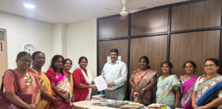 అంగన్వాడీలకు 13 రోజుల దసరా సెలవులు ఇవ్వాలని వినతి