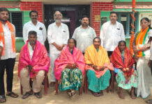 పారిశుద్ధ్య కార్మికులకు ఘన సన్మానం