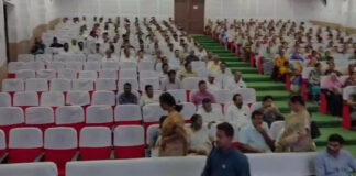 తెనాలి పి ఓ,ఏపీఓ ల సిక్షనను పరిశీలించి న కమిషనర్….